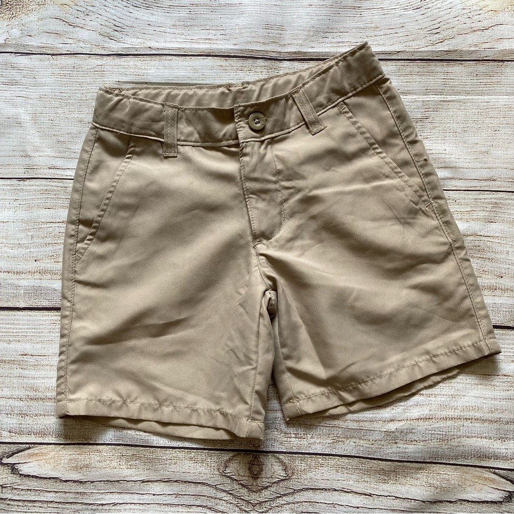 Chaps Khaki Performance Shorts Adjustable Waist Boys Size 5 Khaki